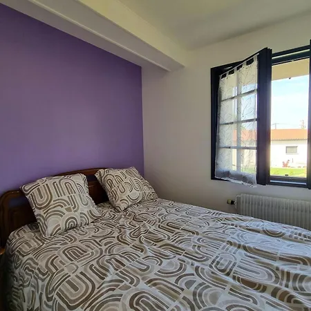 Prázdninový dům Rural Avec Terrasse - 5 Pers. - Fr-1-496-406